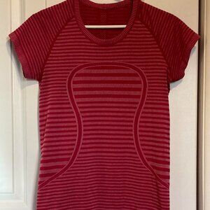 Lululemon Swiftly Tech Short Sleeve Berry Rumble, Size 8